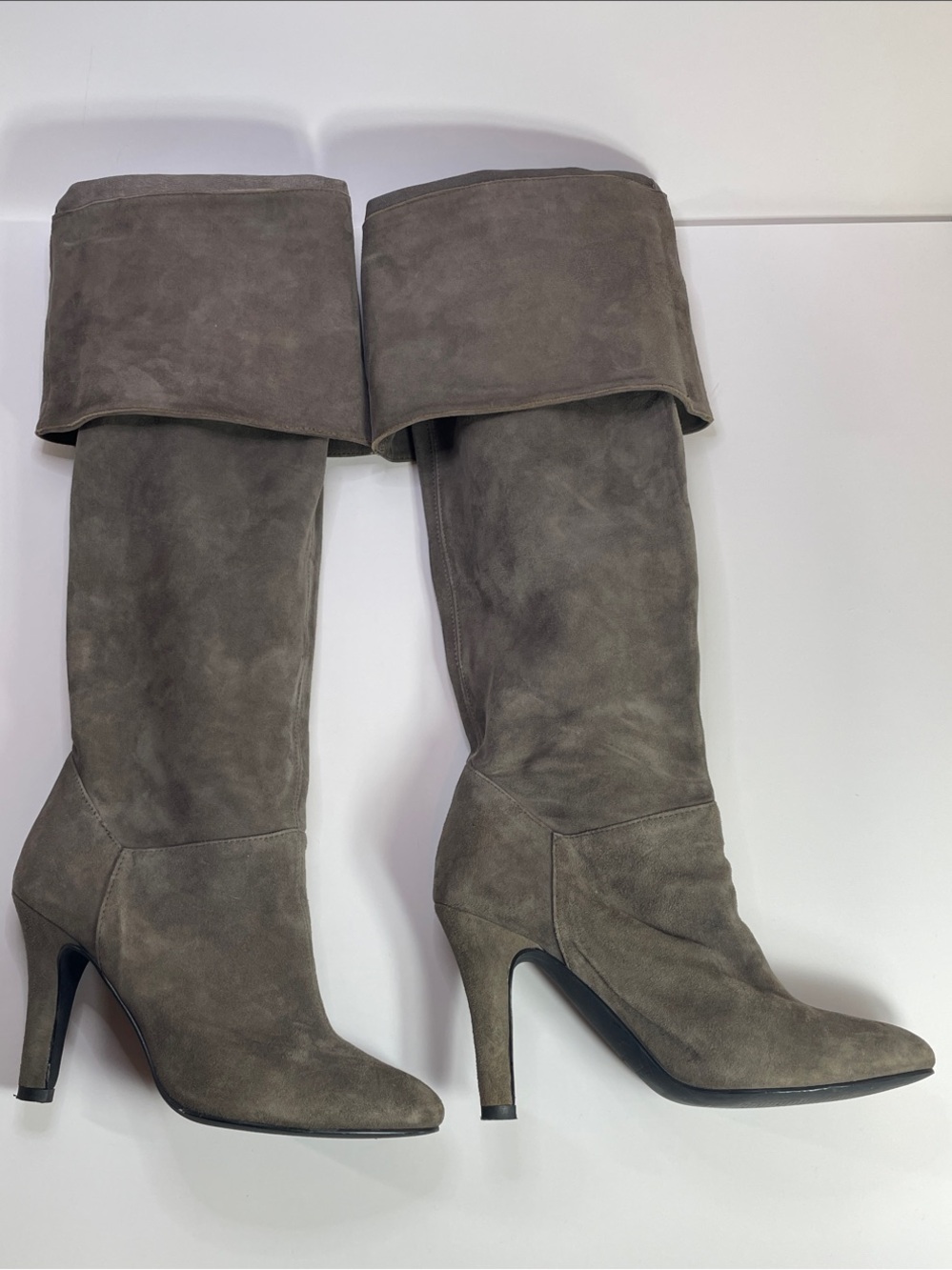 Colin Stuart Women's Fold-Over Suede Knee Boots - Taupe size 6.5B